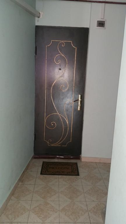 Nini'S Apartments Батуми Екстериор снимка