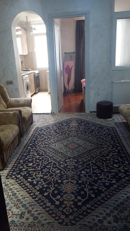 Nini'S Apartments Батуми Екстериор снимка