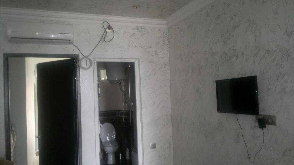 Nini'S Apartments Батуми Екстериор снимка